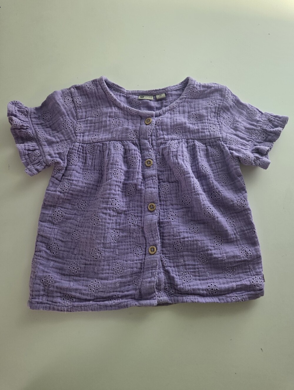 Daily 7 Girls Lilac Eyelet Bohemian Button-Front Short Sleeve Top Size 3